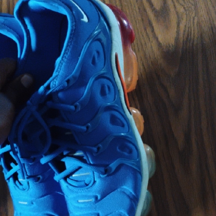 Nike Blue Athletic Running Shoes Dynamic Design